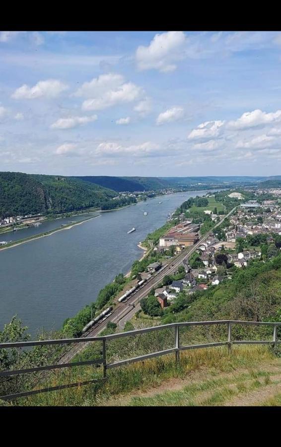 Ferienwohnung Neli Am Rhein Rheinbrohl Kültér fotó